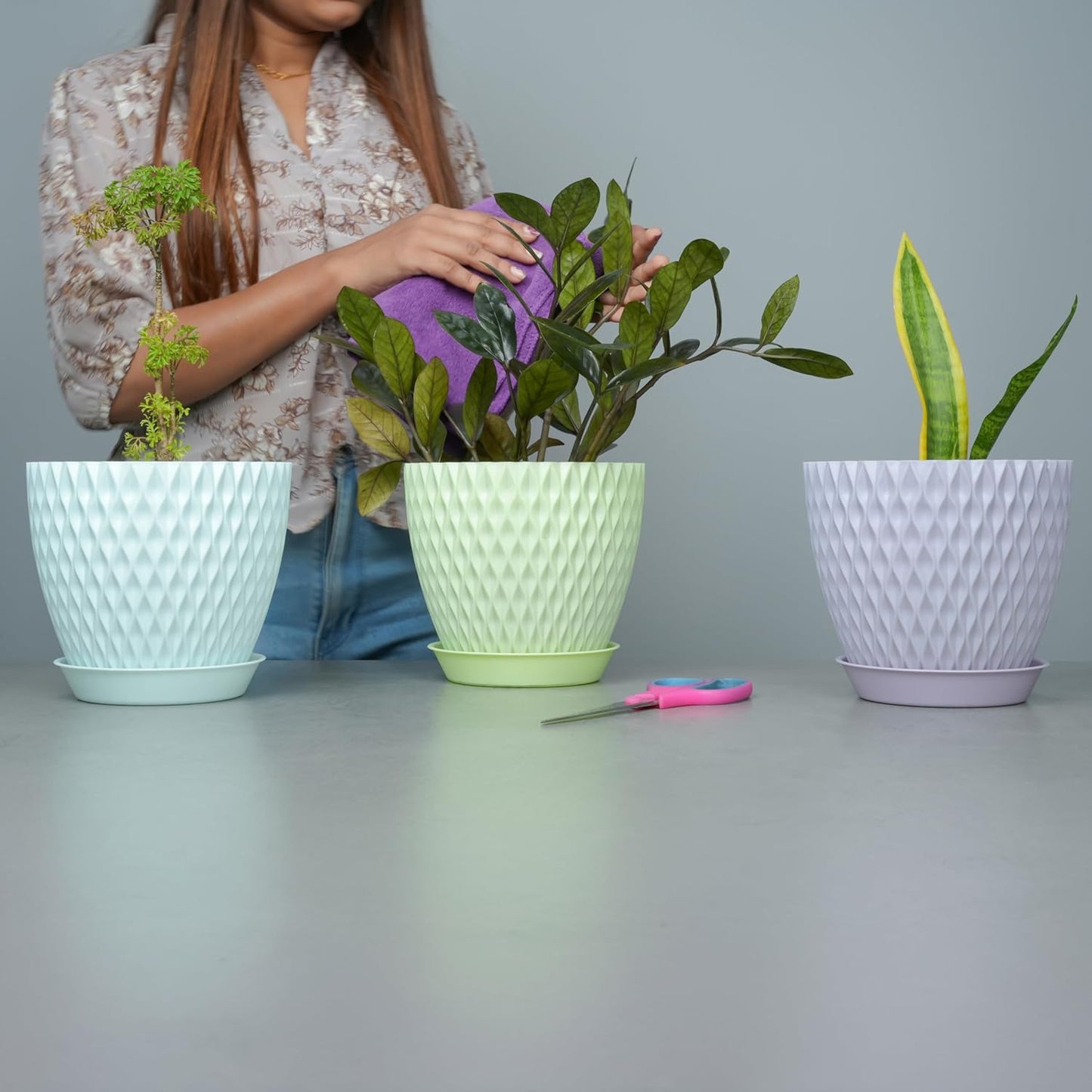 Jupiter Botanics Round Plant Vessels for Interior & Exterior Growing with Water Tray